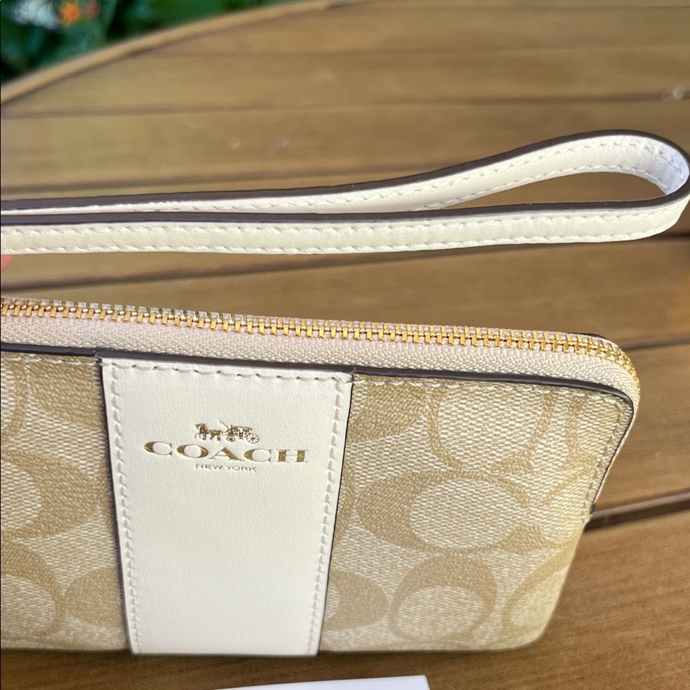 Coach Beige Signature Canvas Wristlet with White Leather Trim - Picture 4 of 11